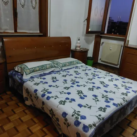 Quarto em Acomodações Particulares #punto Fm 7# Marghera